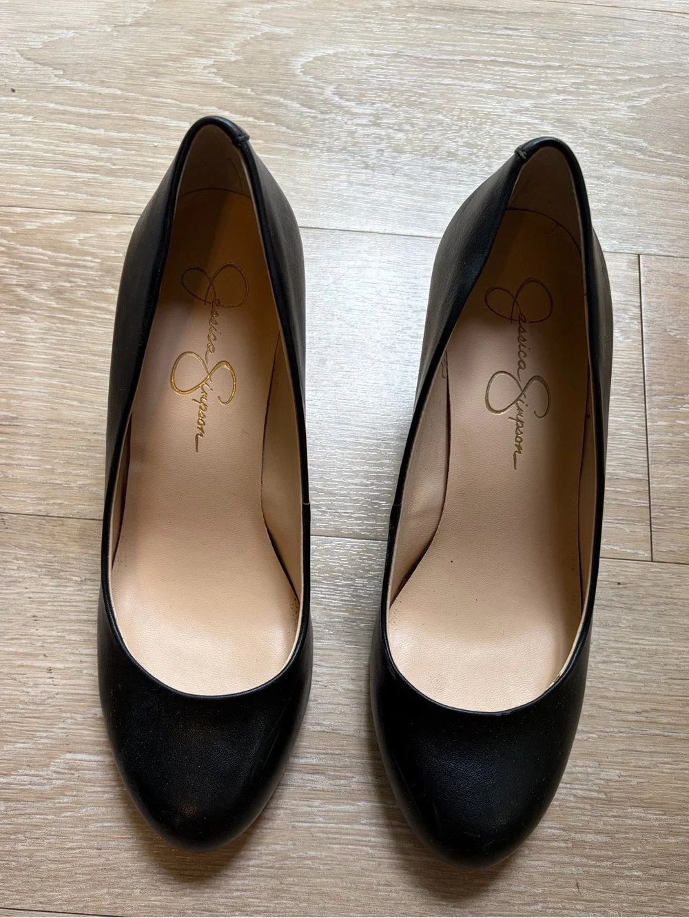 Jessica Simpson Suzanna Black Leather-Look Wedge Pumps